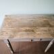 Table en bois bureau patine grise