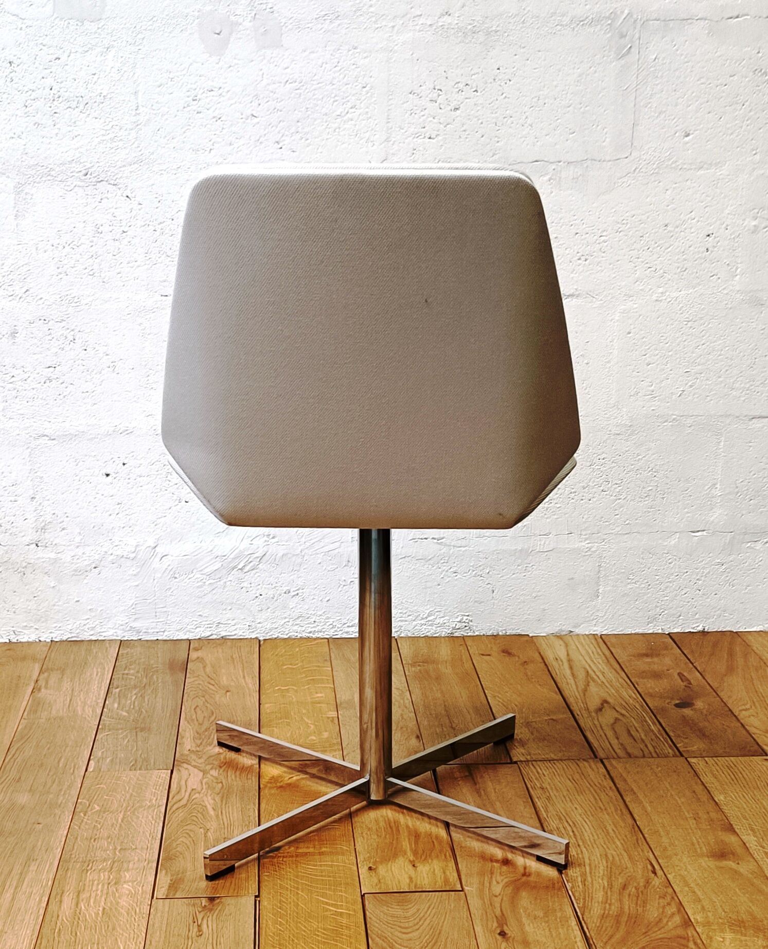 Girsberger office chair