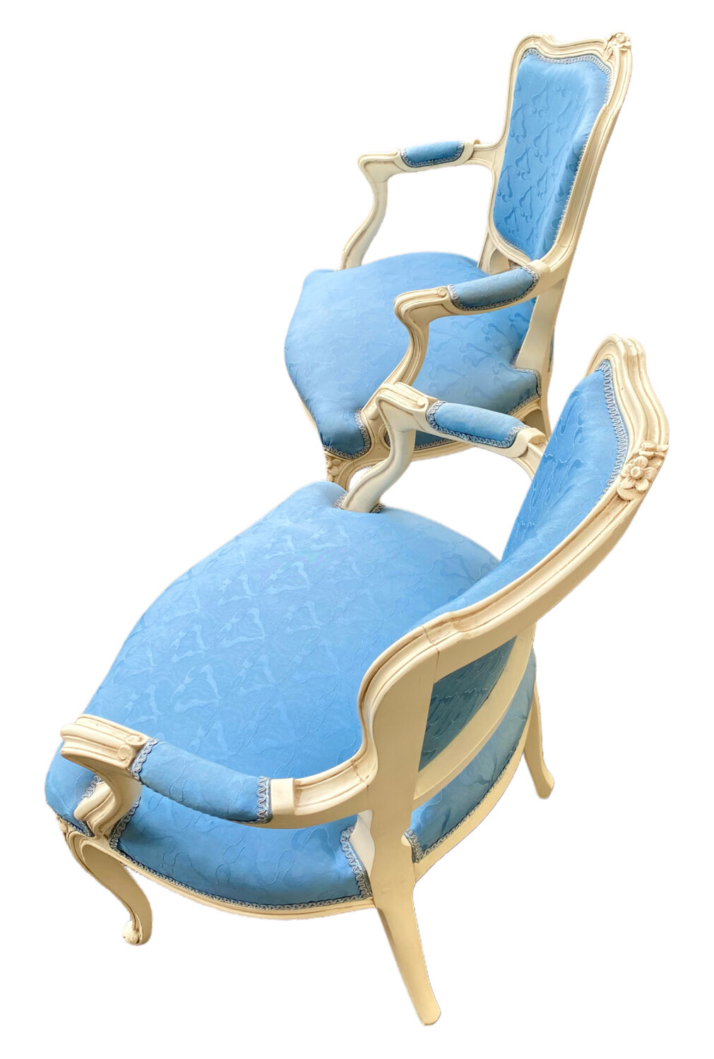 2 blue Louis XV armchairs