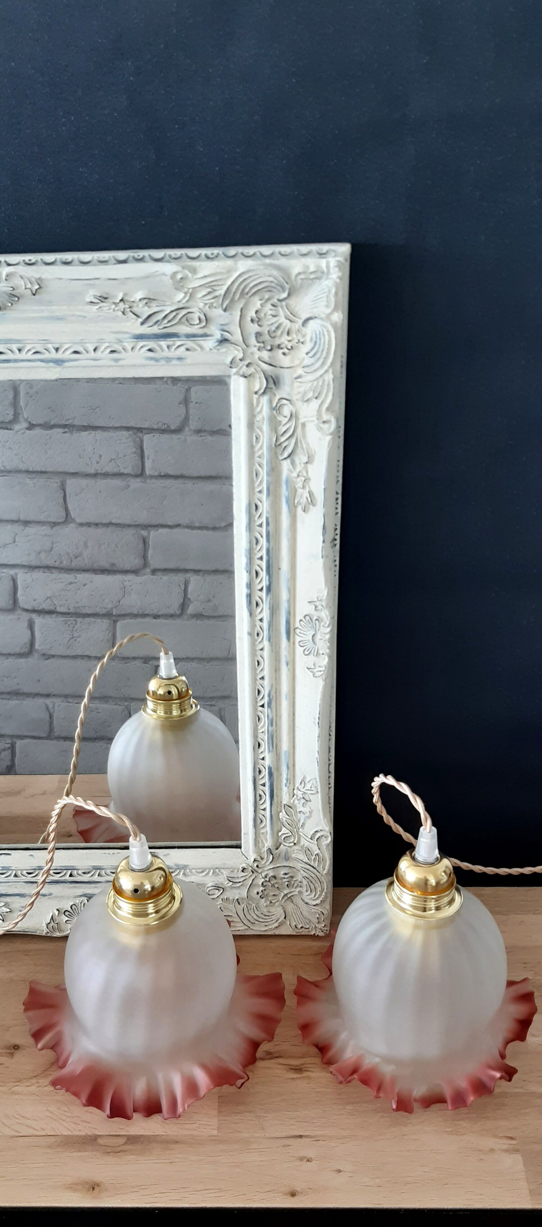 Vintage tulip hanging lamp