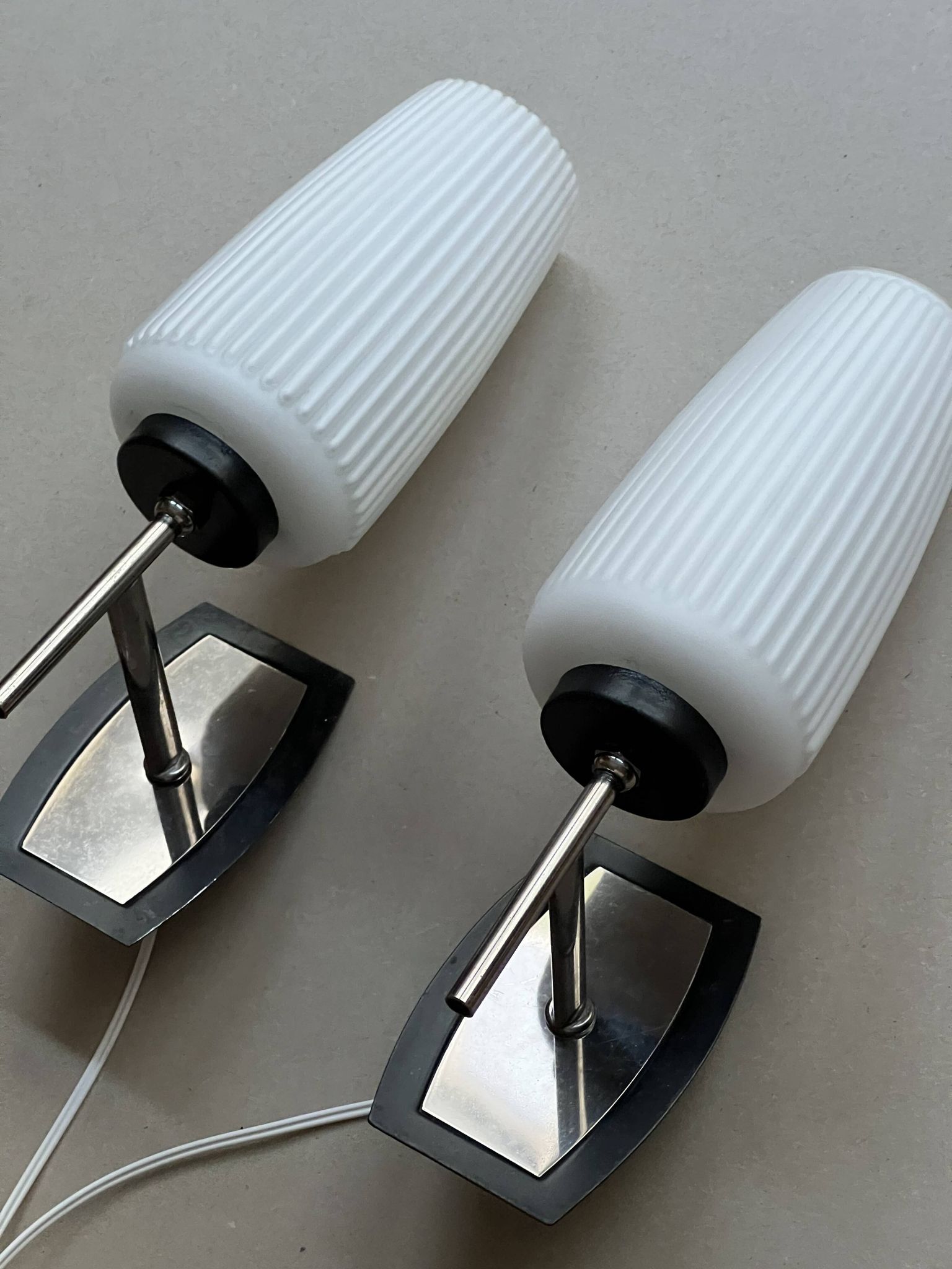 Pair of Italian mid-century wall lights, 1960-70s