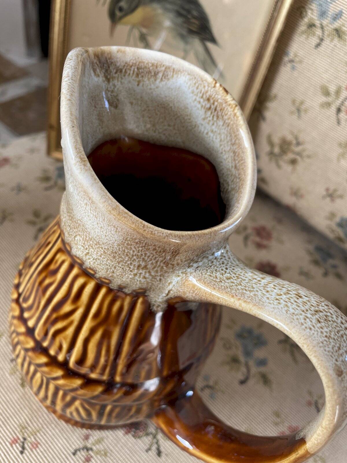 Ceramic barrel-shaped jug, height 17 cm.