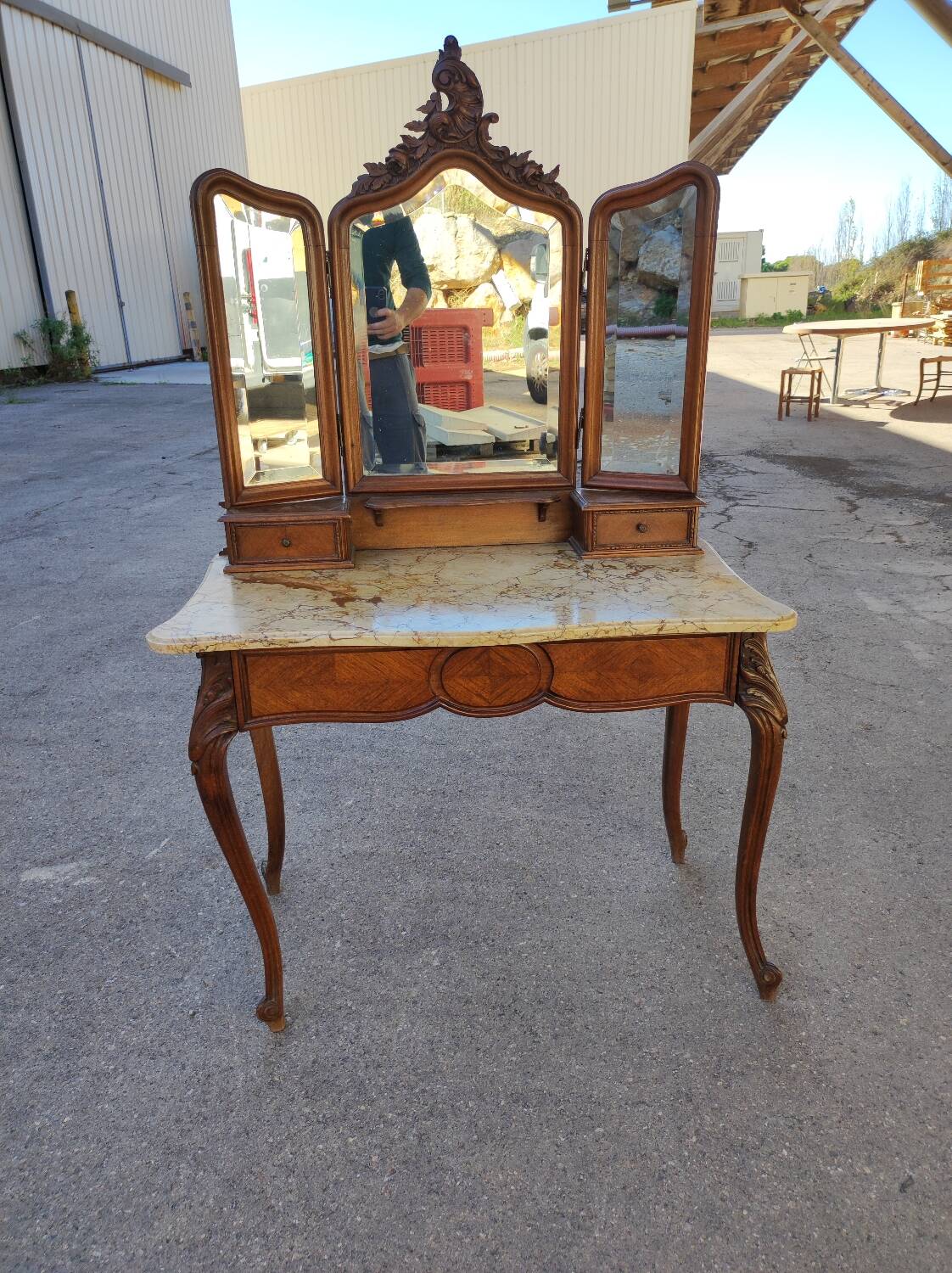Rocaille dressing table marble top, one drawer