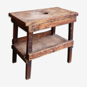 Tabouret d'ouvrière de la soie