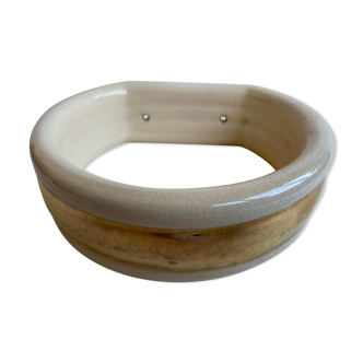 Enamelled ceramic wall pad