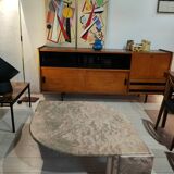 Table basse en marbre, forme goutte d'eau vieux rose