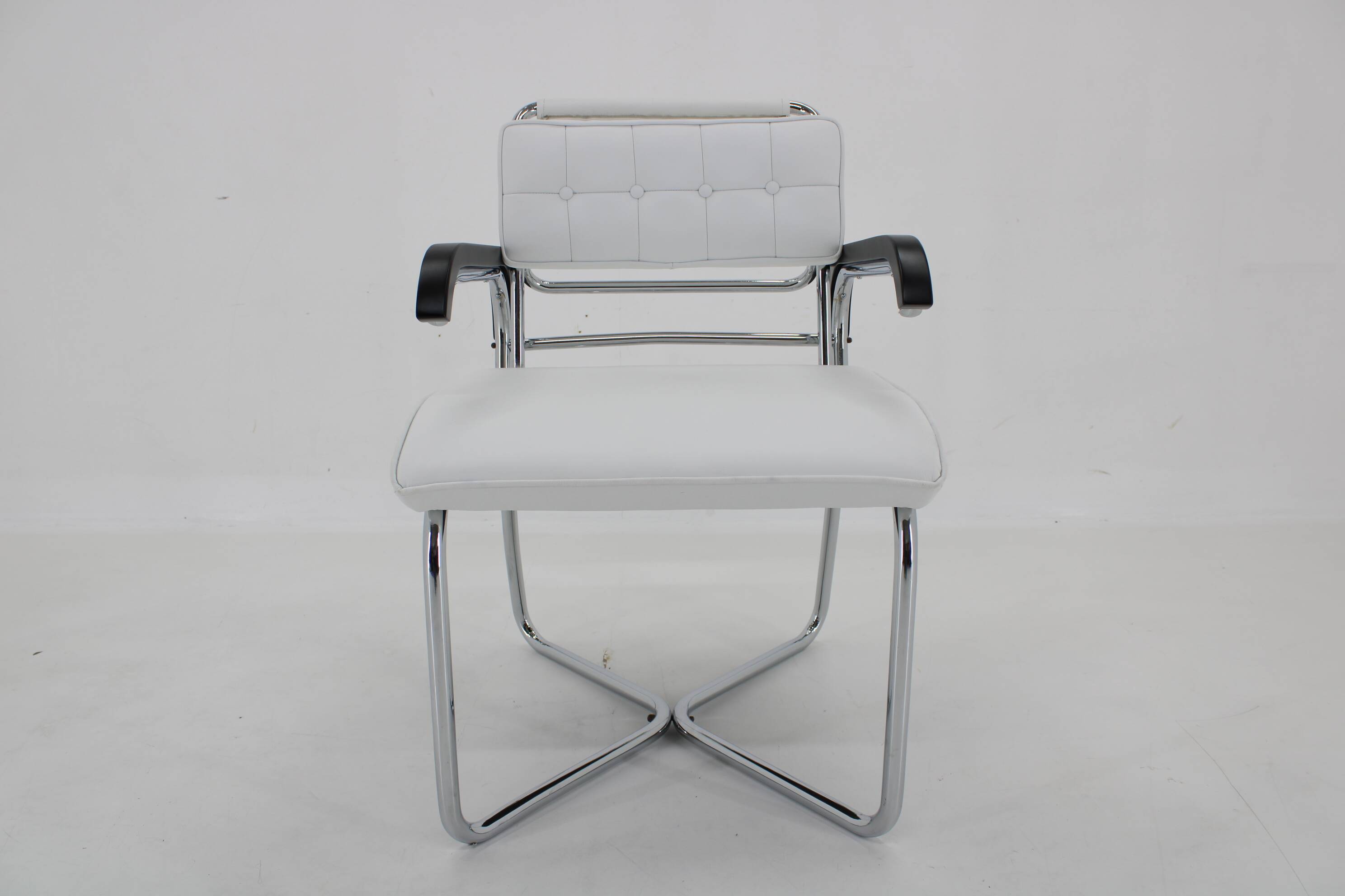 1940s Rare Restored Bauhaus Chrome Plated Adjustable Armchair in White Leather, Czechoslovakia