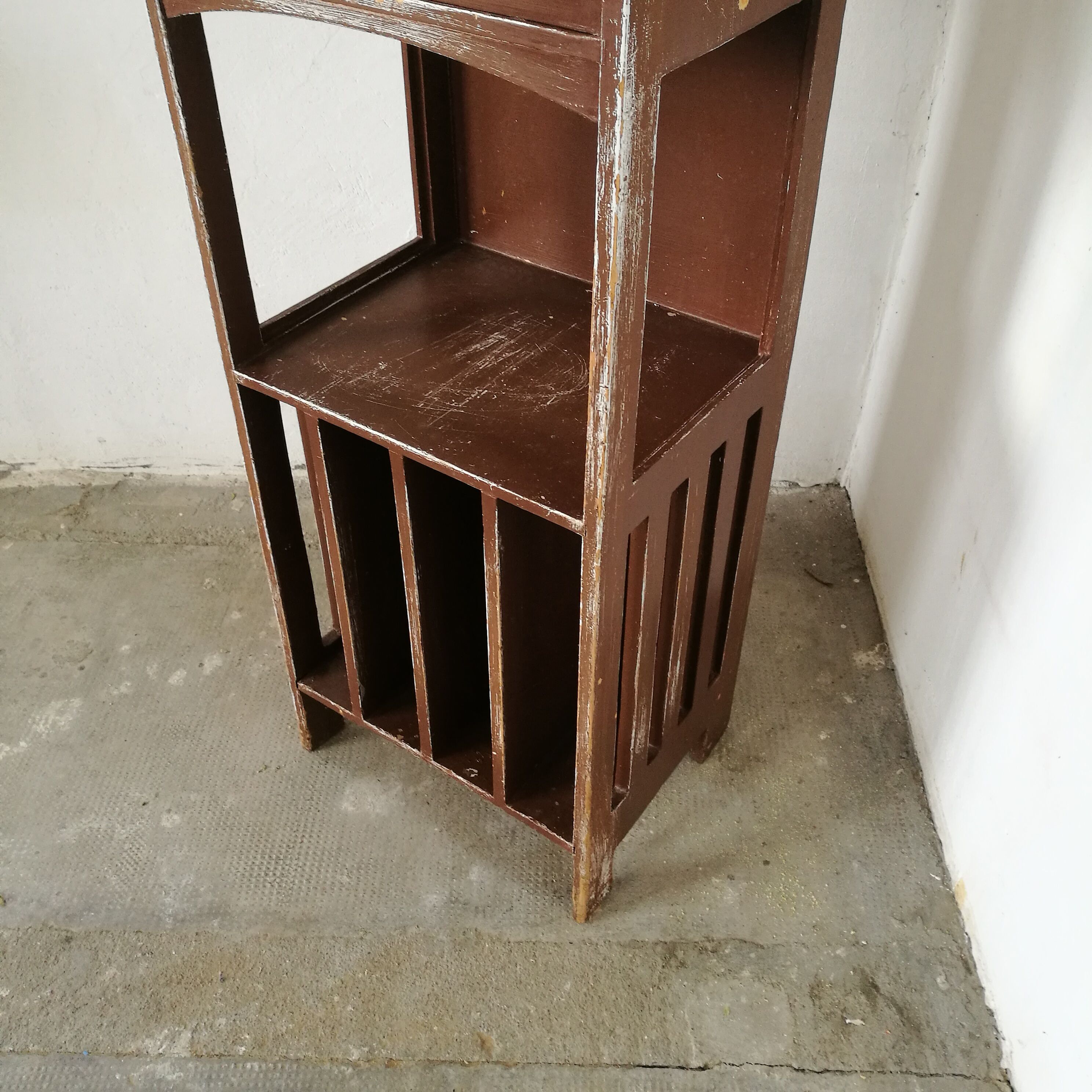 Art nouveau music furniture