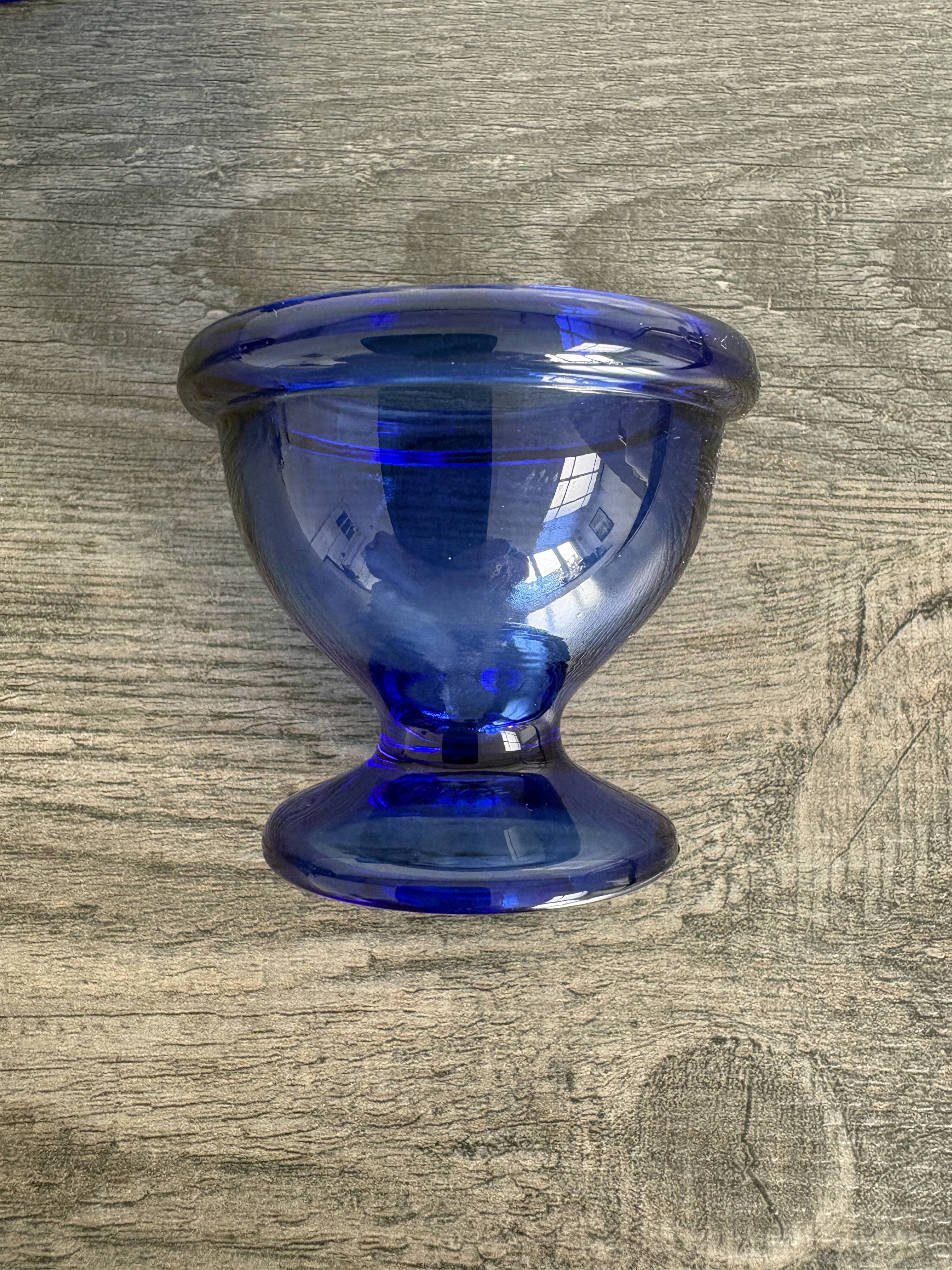 Coquetiers vintage en verre bleu cobalt, France
