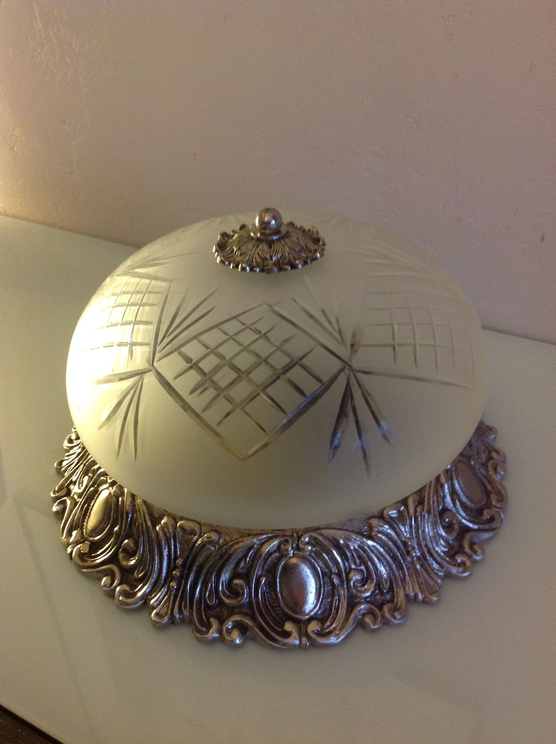 Engraved sandwind glass globe art deco style