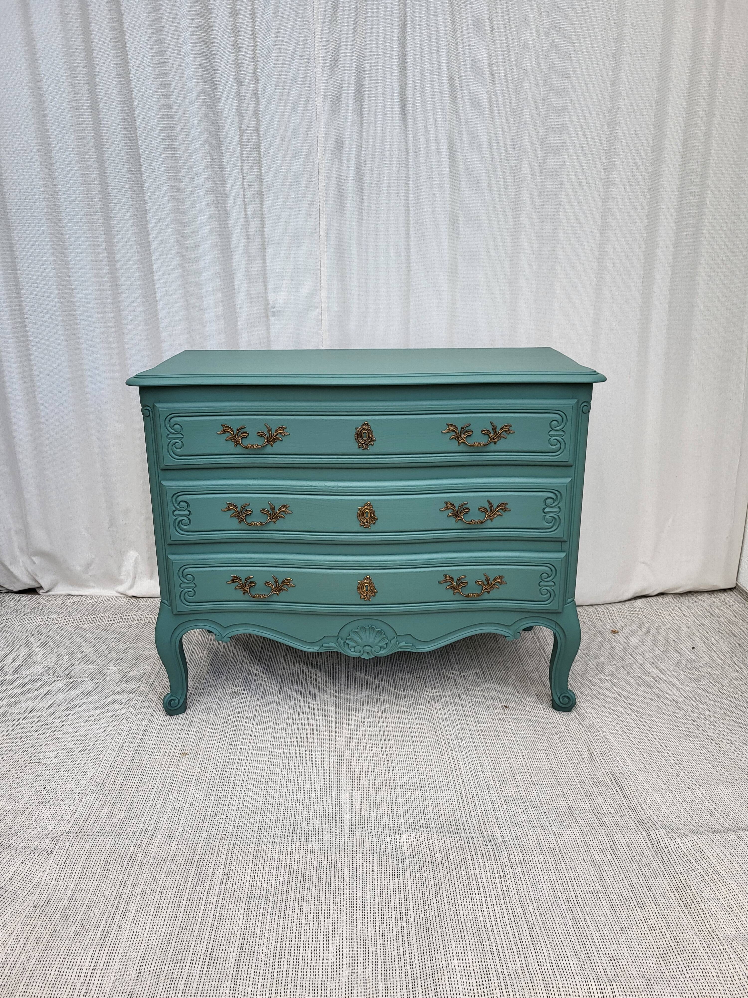 Louis XV chest of drawers