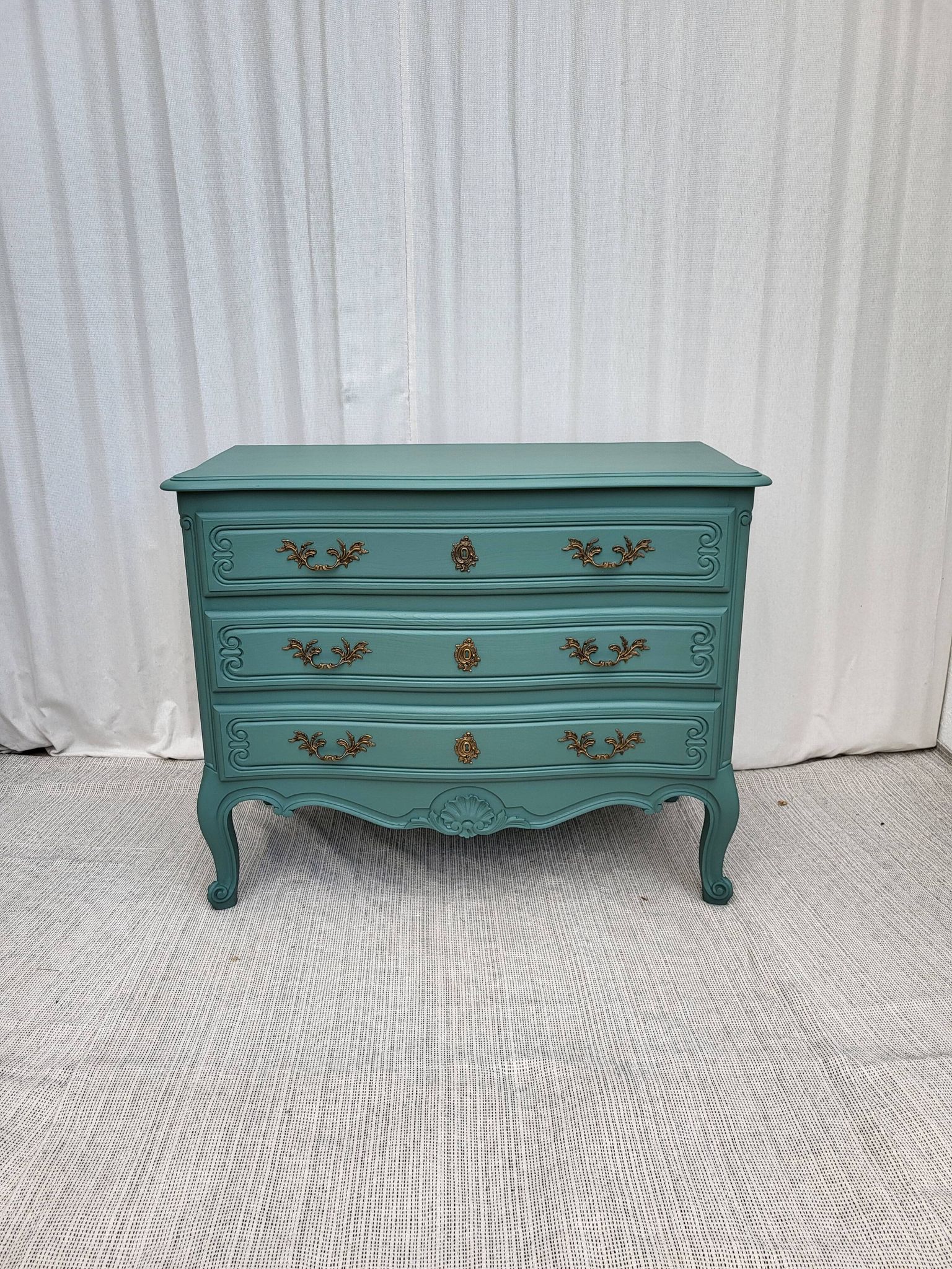 Louis XV chest of drawers
