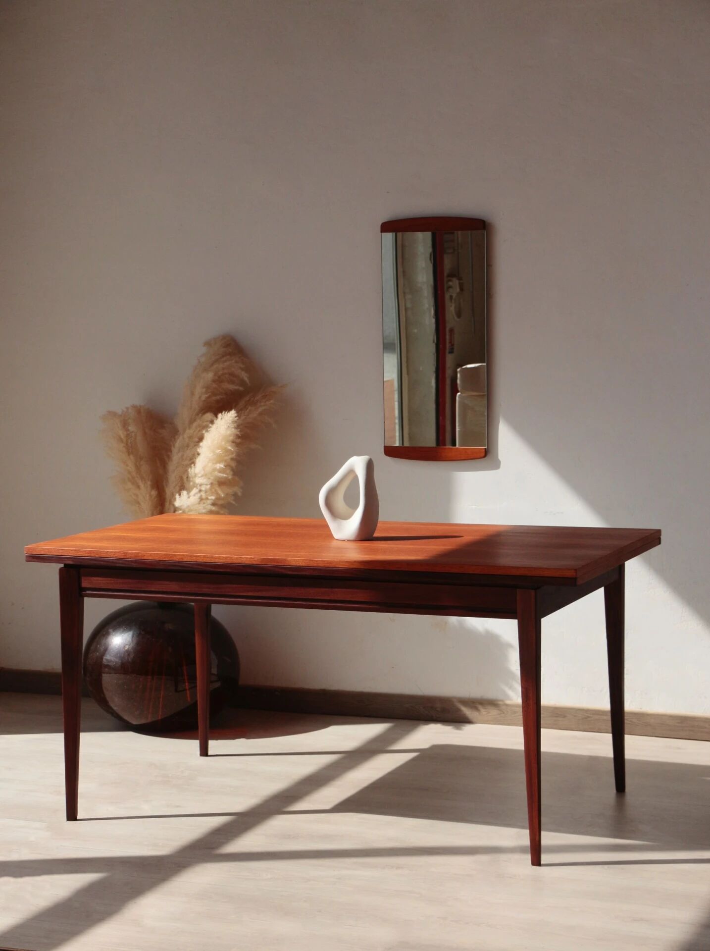 Vintage teak and afromosia dining table – extendable Scandinavian design