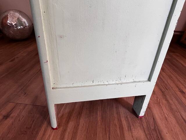 Green Parisian Buffet