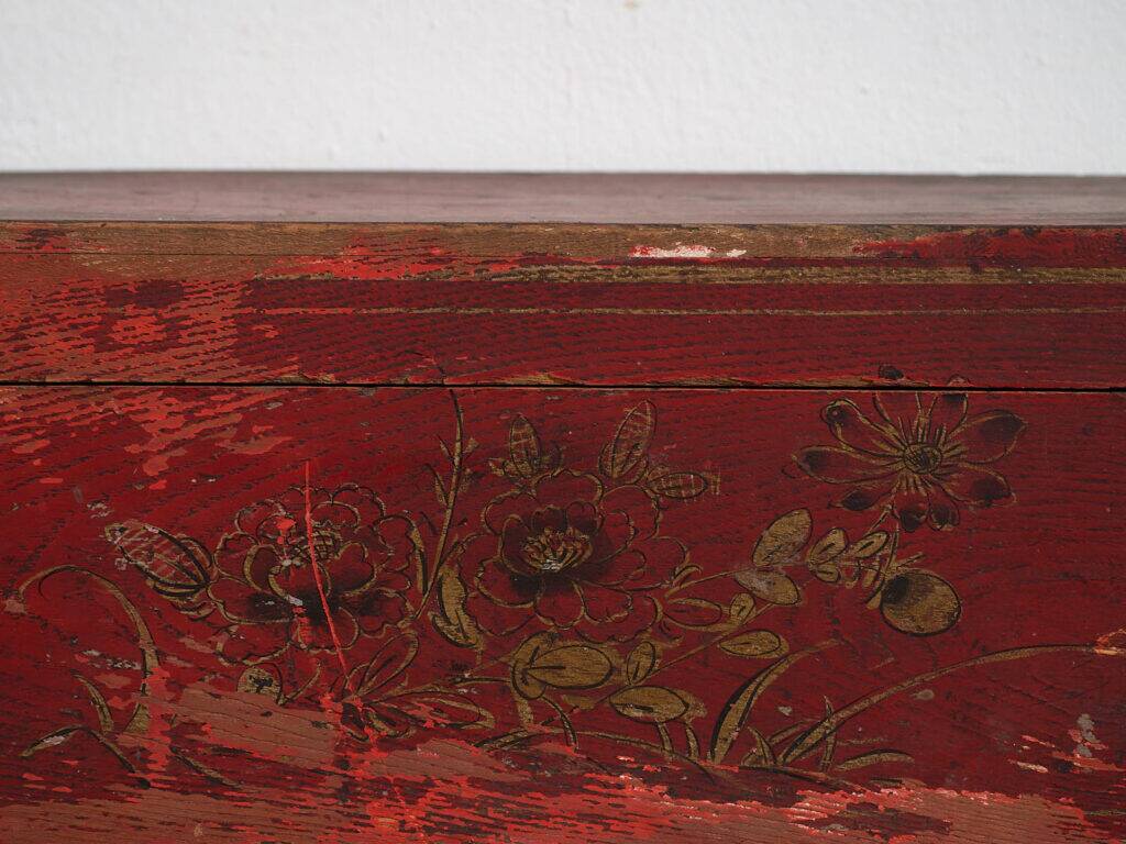 Ancient oriental chest in garnet red (circa 1900) #36
