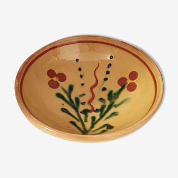 Enamelled sandstone dish