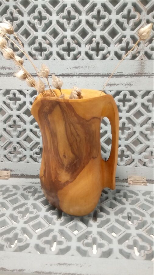 Pichet en bois