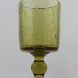 Bougeoir à pied en verre bullé de Biot vert