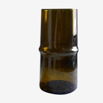 Vase cylindrique en verre ambré