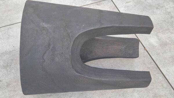 Tabouret en bois brule shou sugi ban