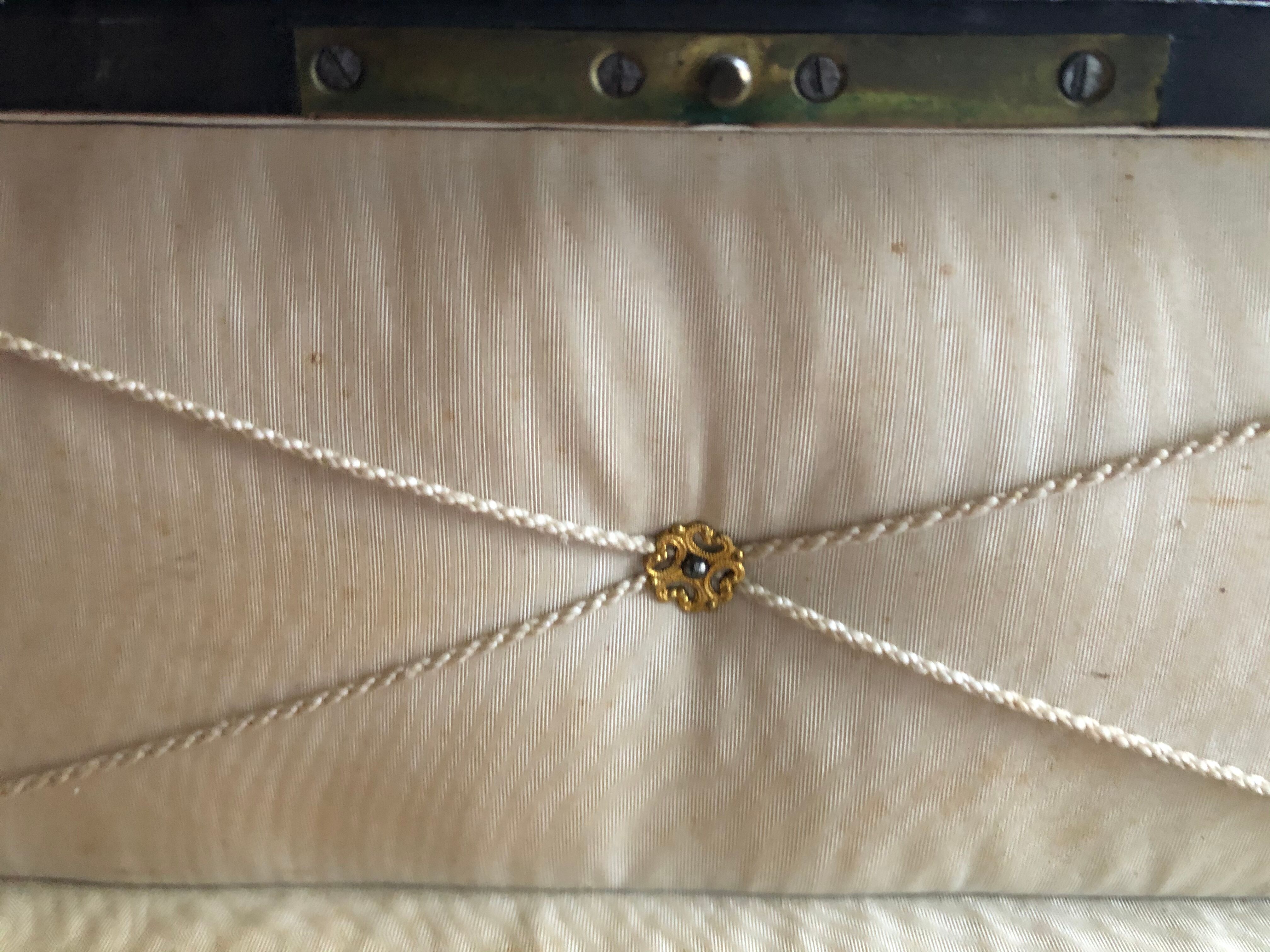 Napoleon III glove Box