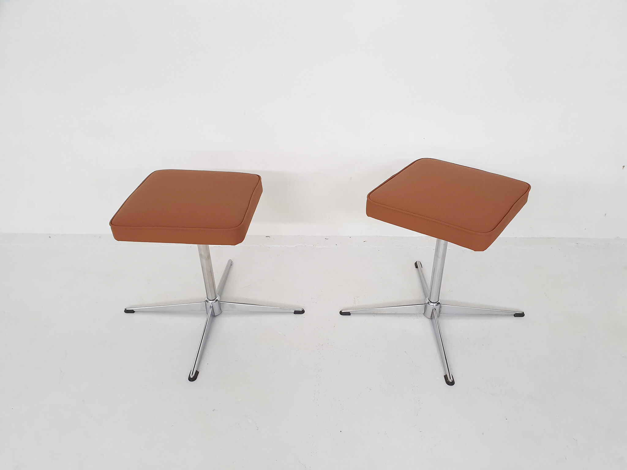 Set of two mid-century swivel stools, The Netherlands