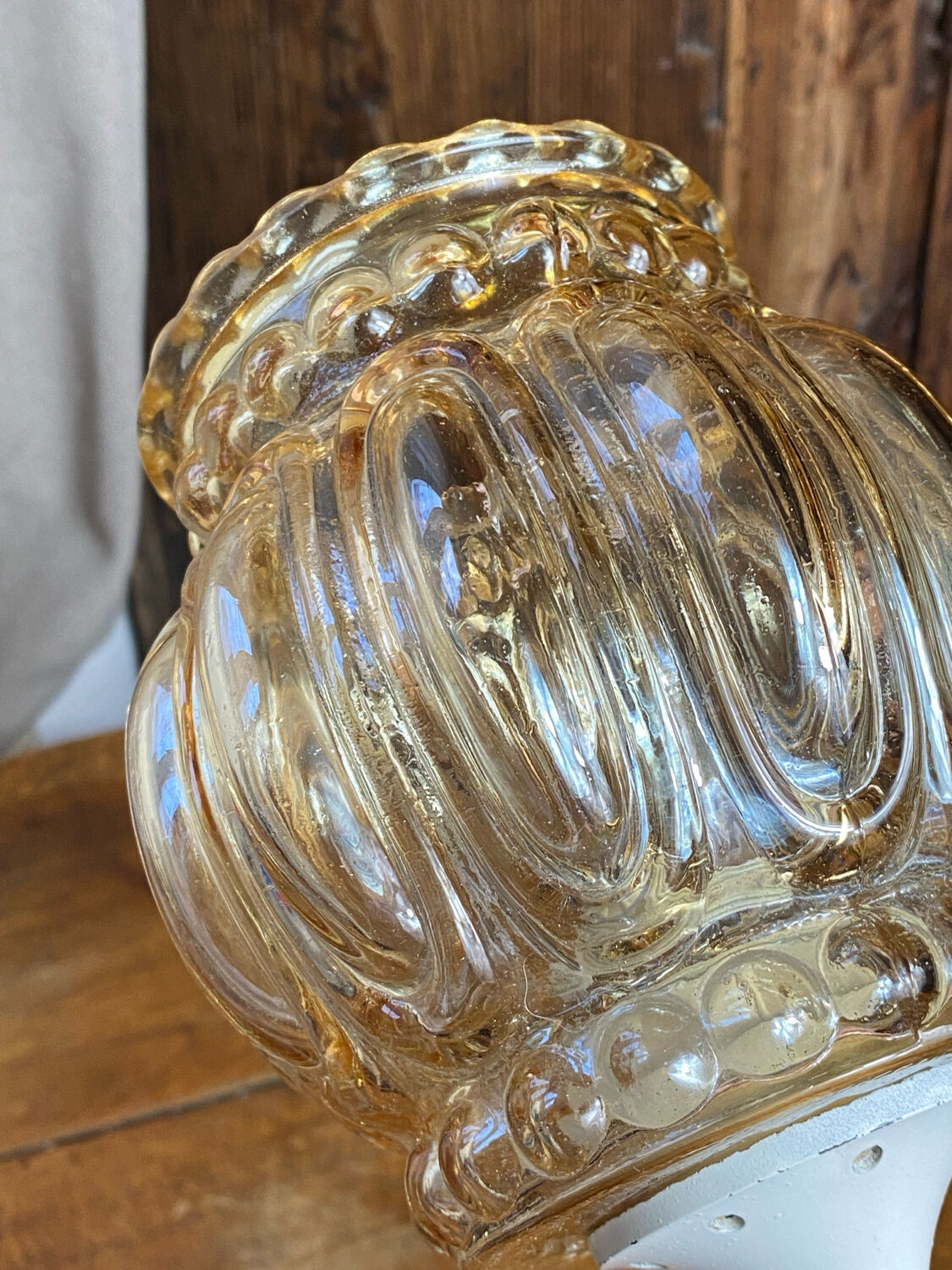 Suspension, baladeuse rétro en verre ambré