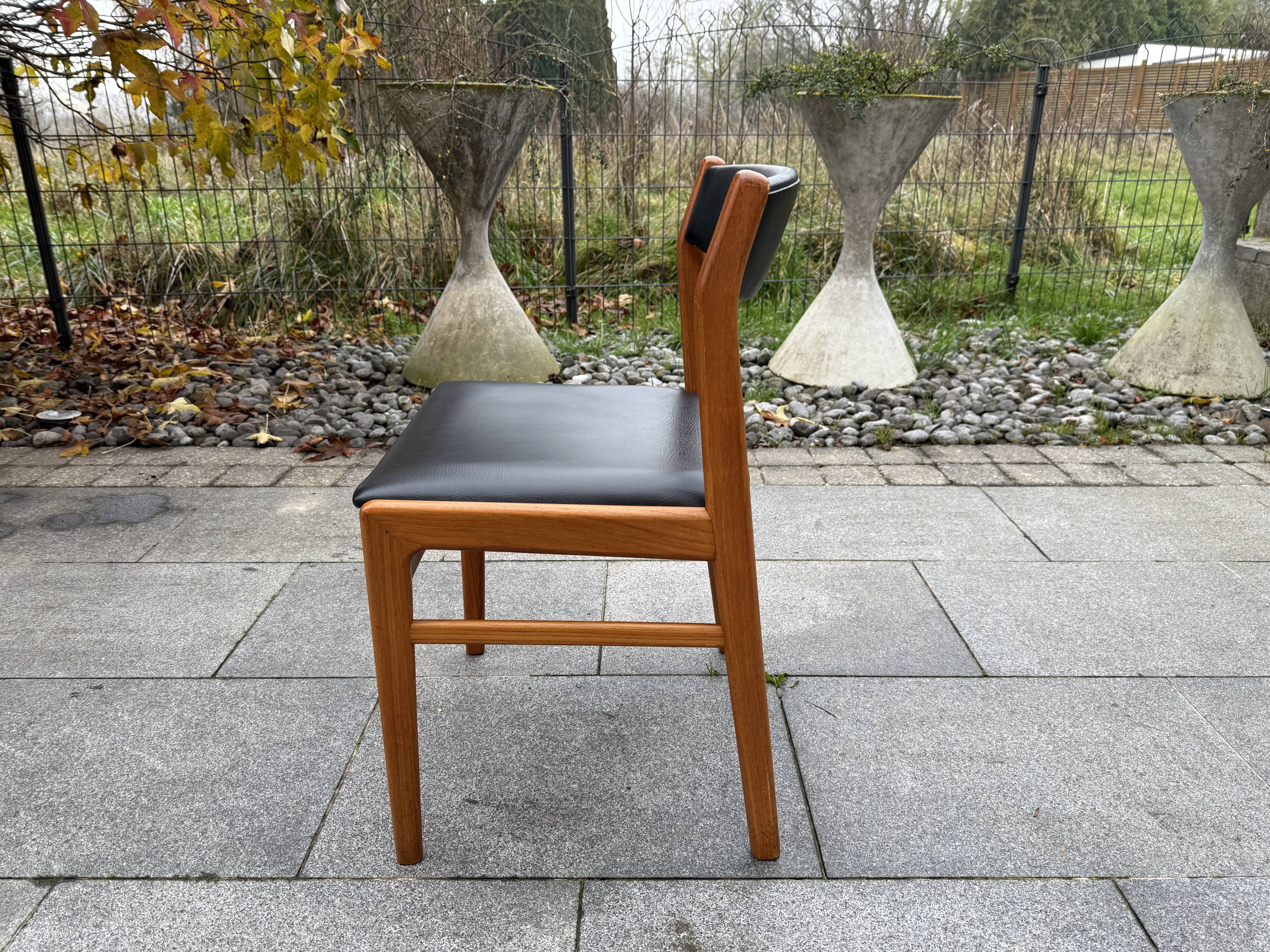 Lot de 4 chaises scandinave Høng stolefabrik années 60