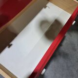 Vintage ladekast met rood roze kunststof lades 1970