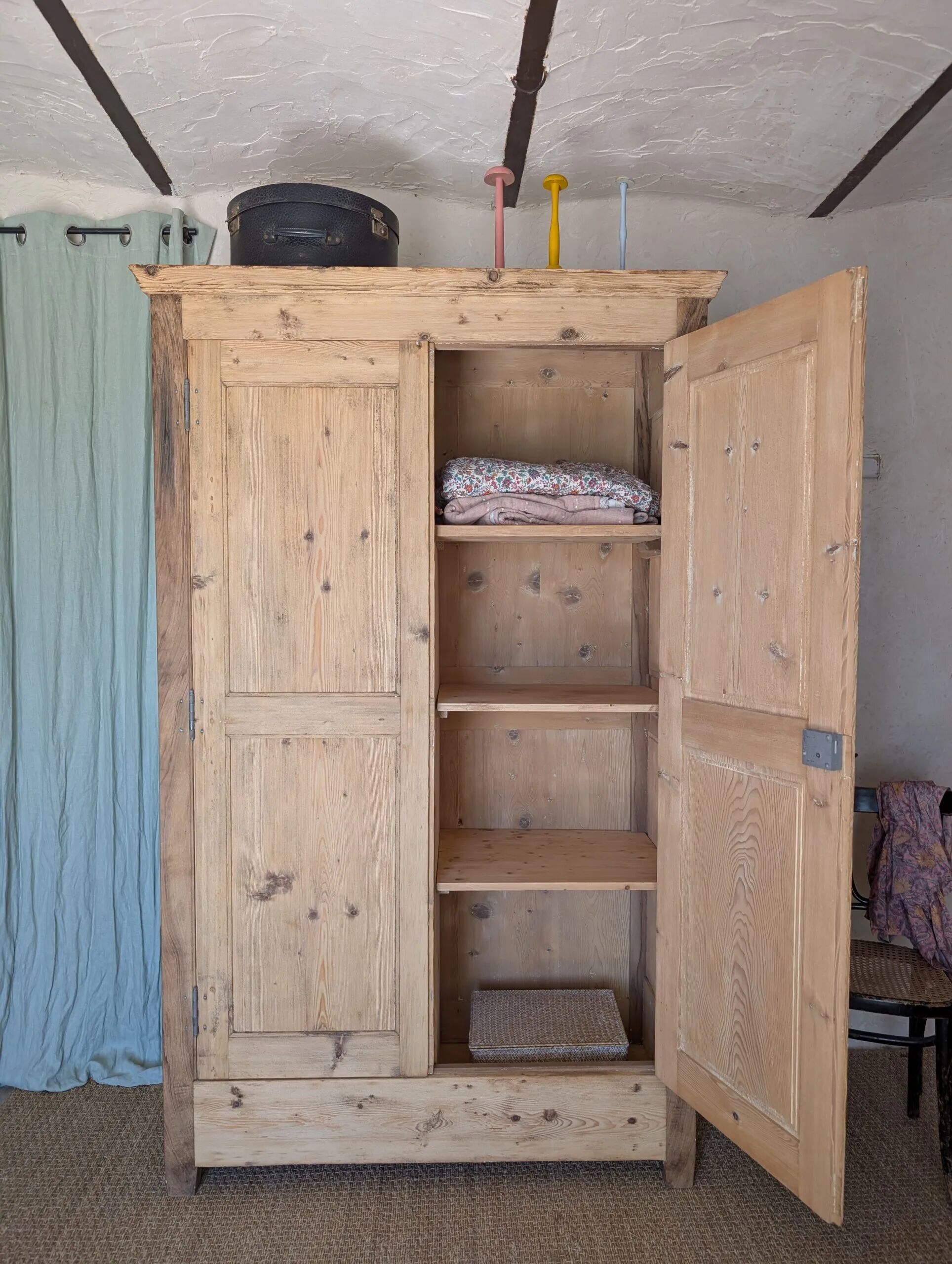 Large wardrobe - hanging space and shelves
