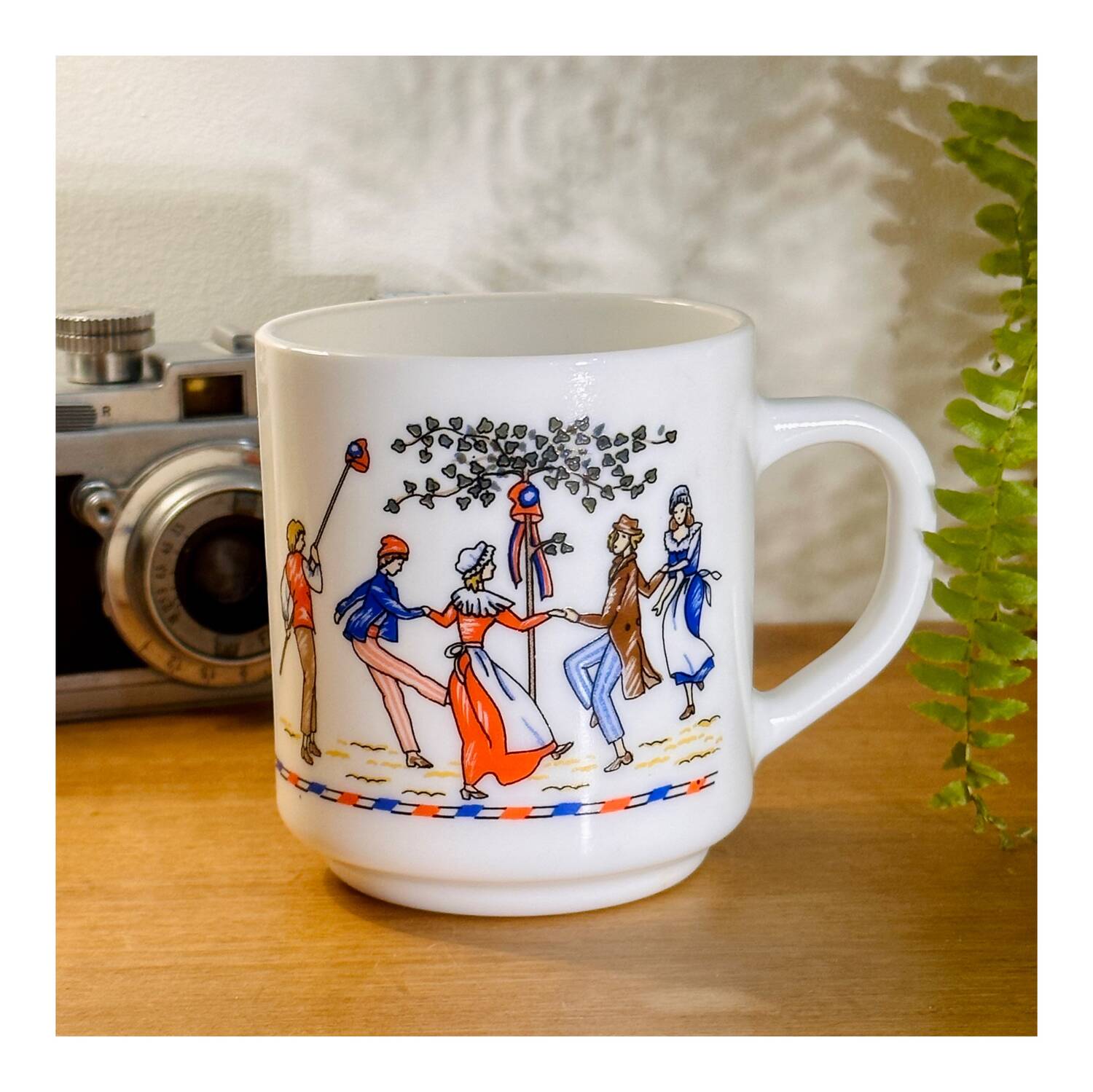 Arcopal french revolution mug