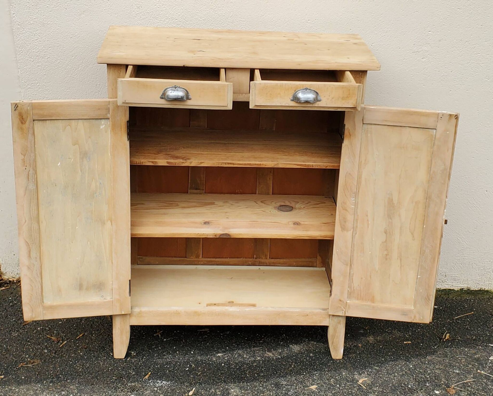 Very beautiful Parisian piece of furniture from 1940, 2 doors and 2 drawers, sanded and stripped