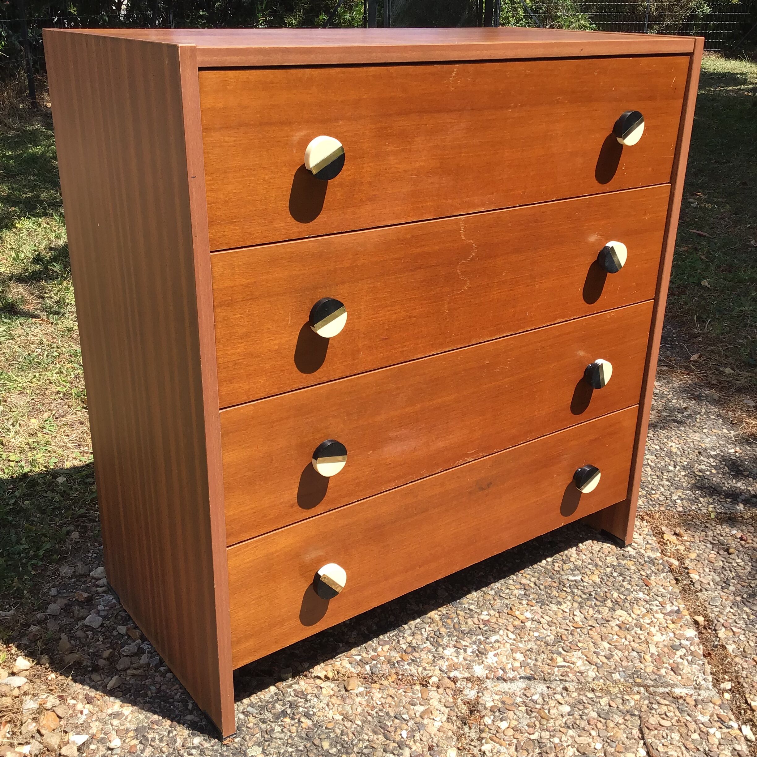 Commode vintage