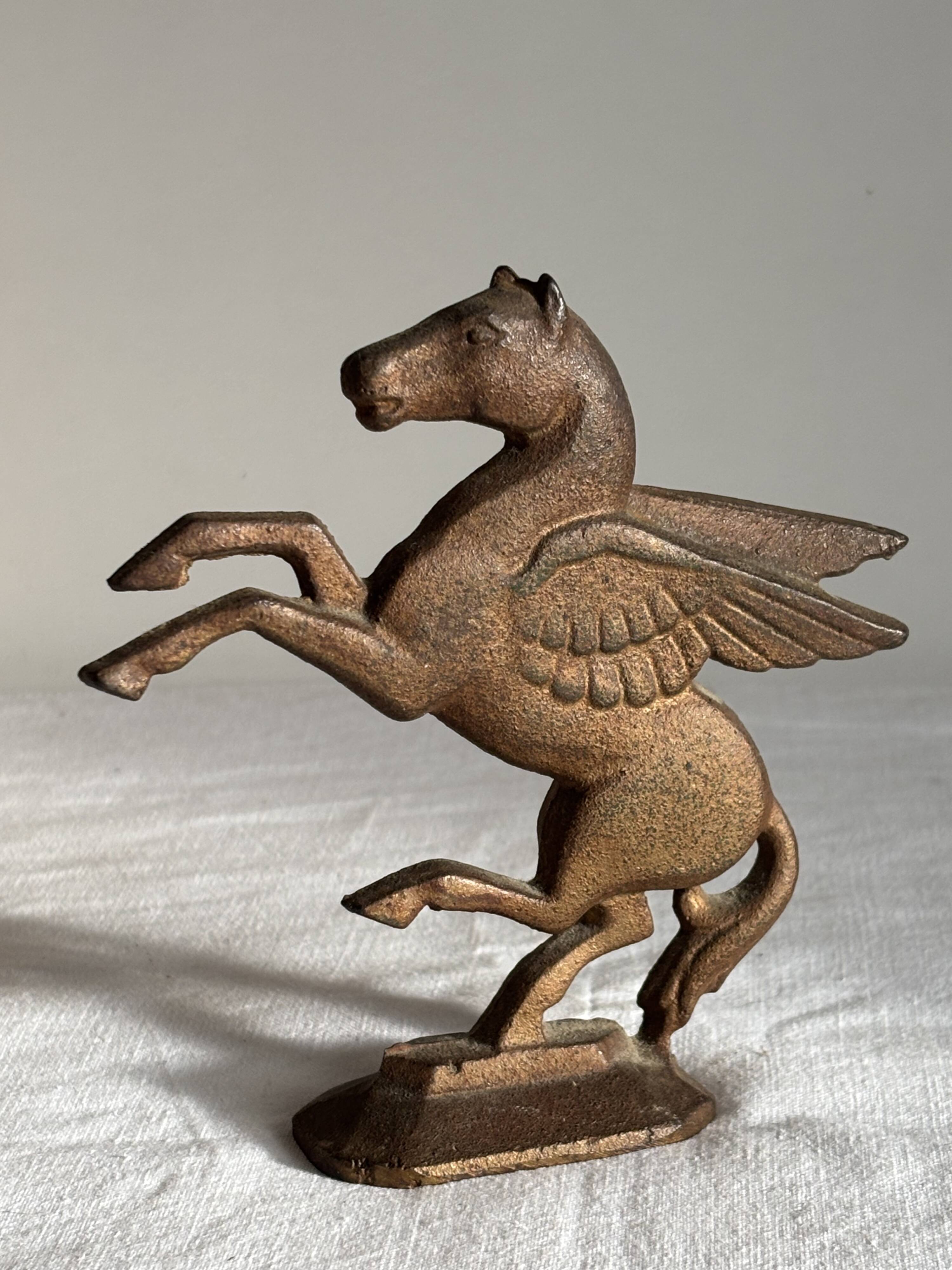 Sculpture Pégase | Cheval ailé en fonte | Déco mythologie