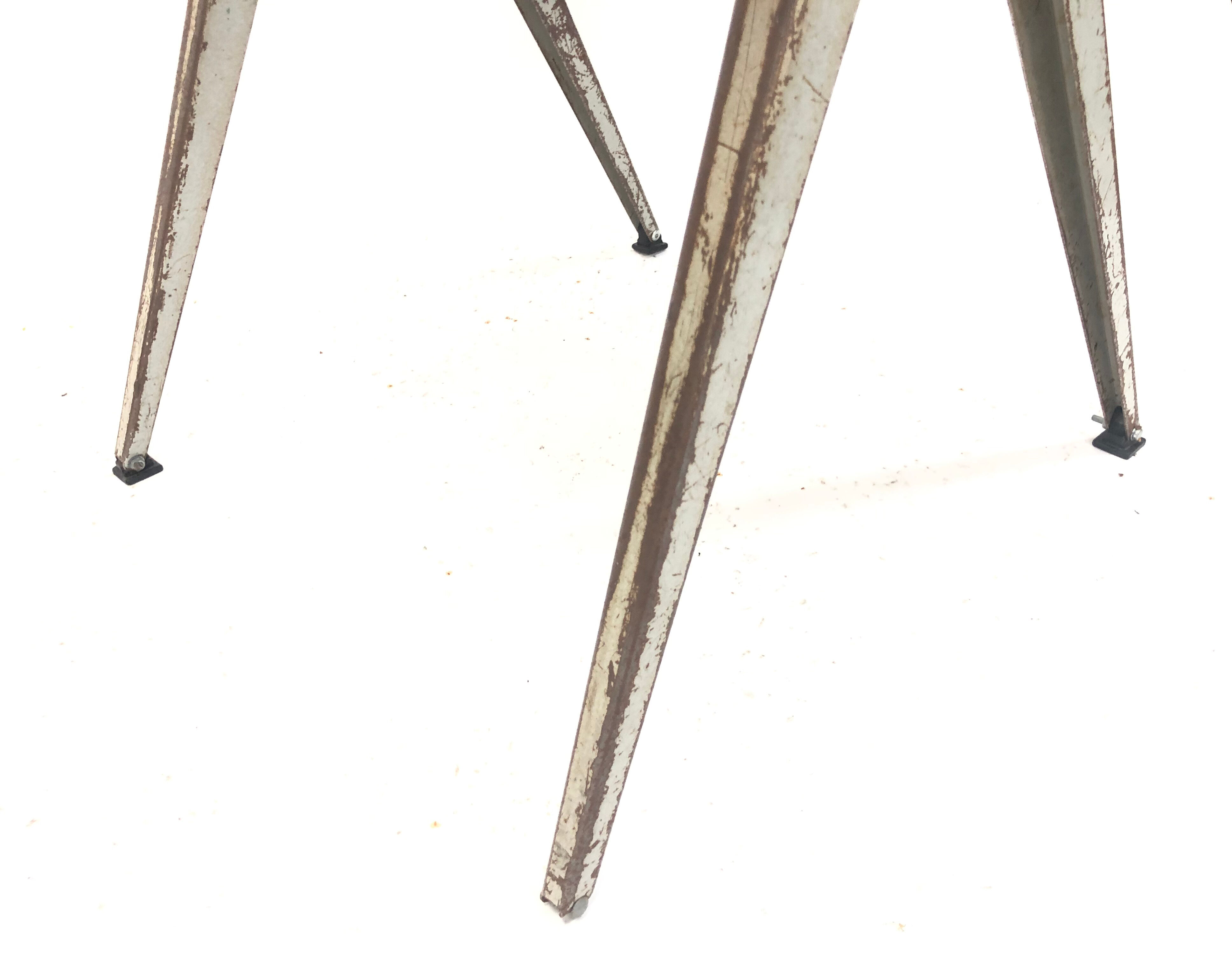 Chair Galvanitas S16