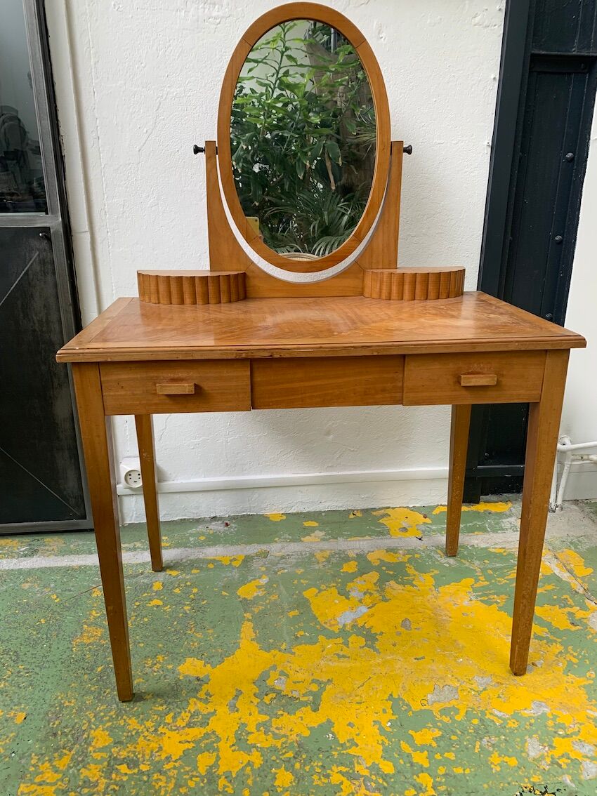 Vintage wood dressing table