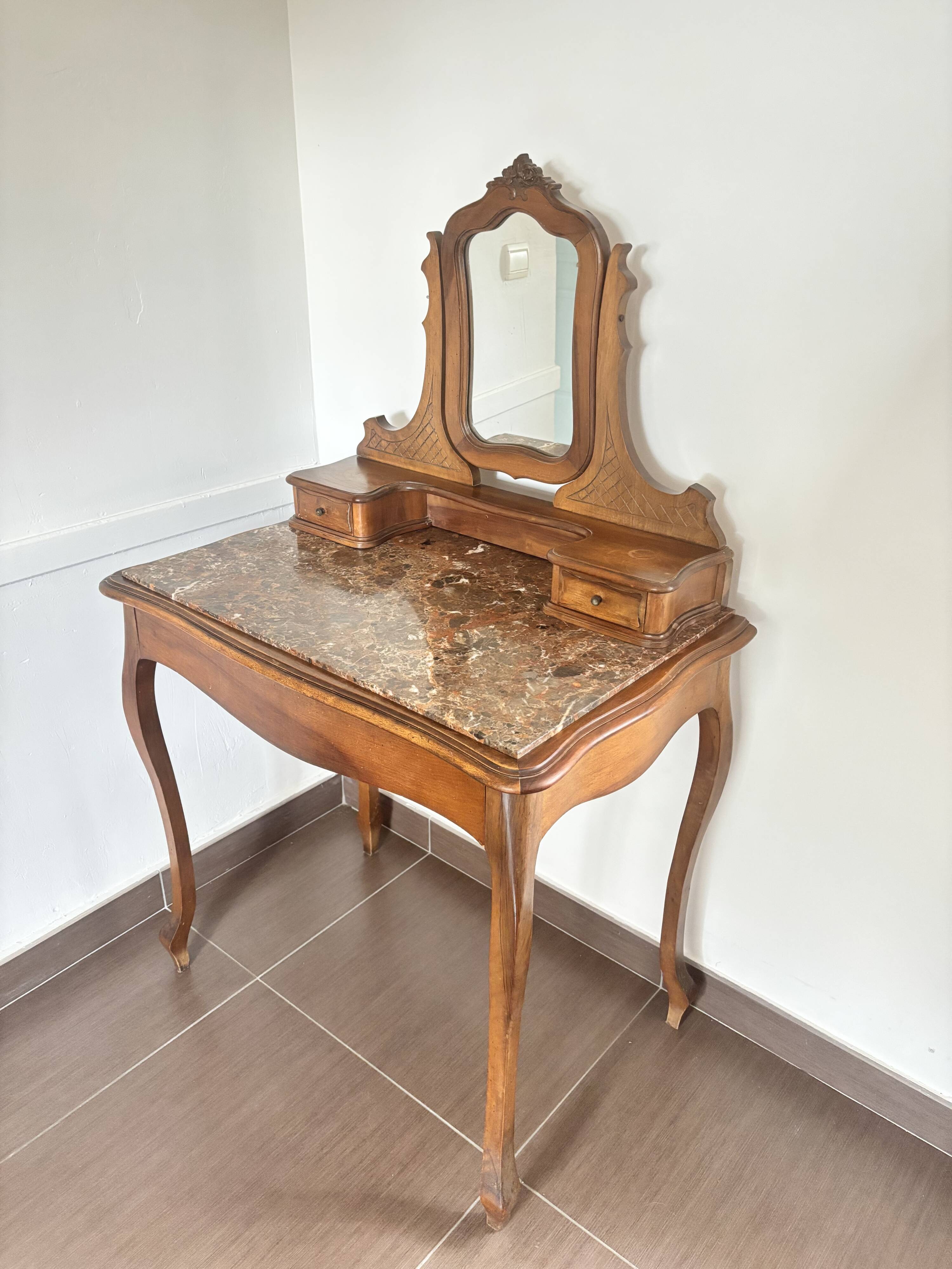 Belle Epoque dressing table