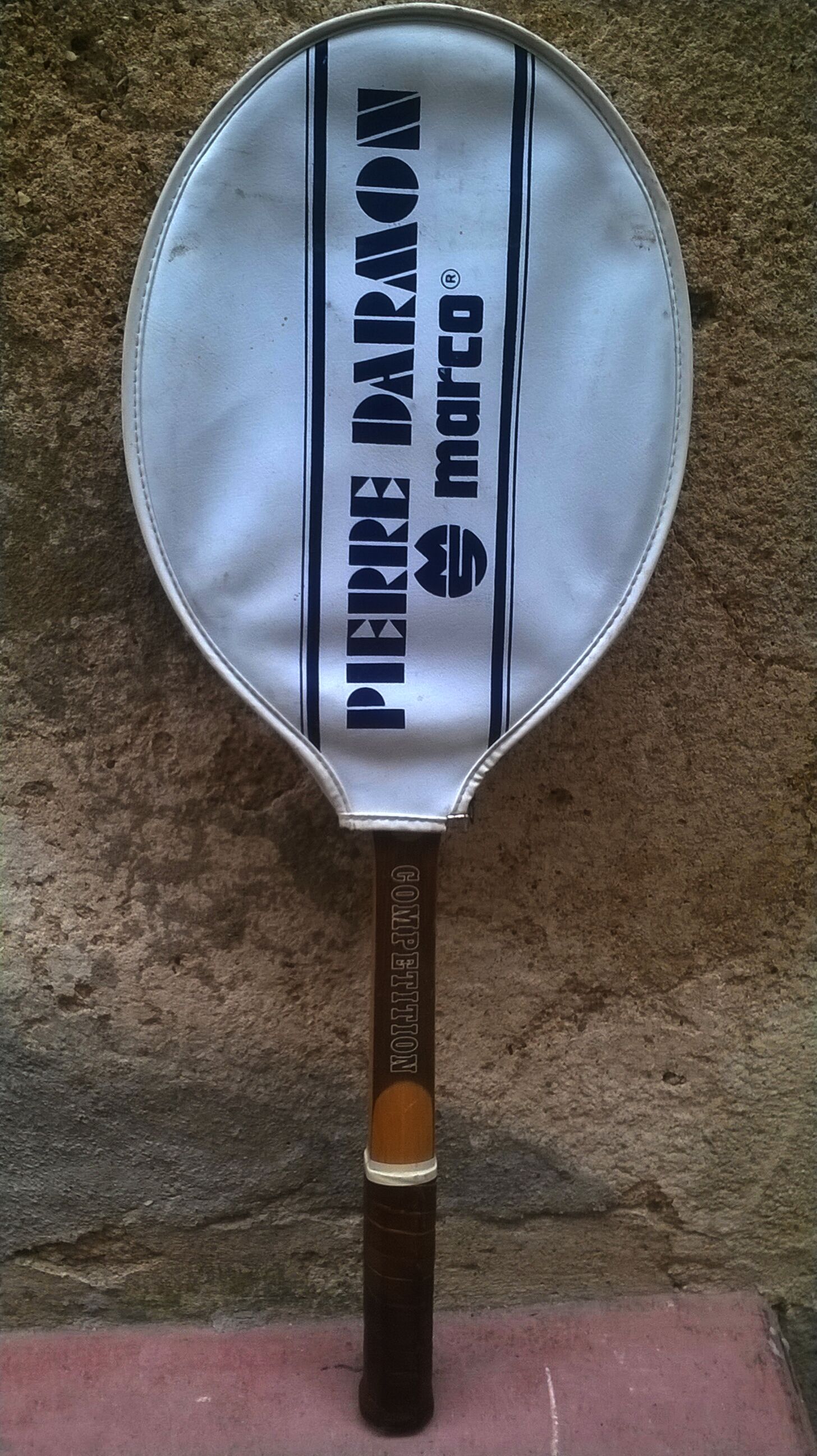 Raquette de tennis vintage