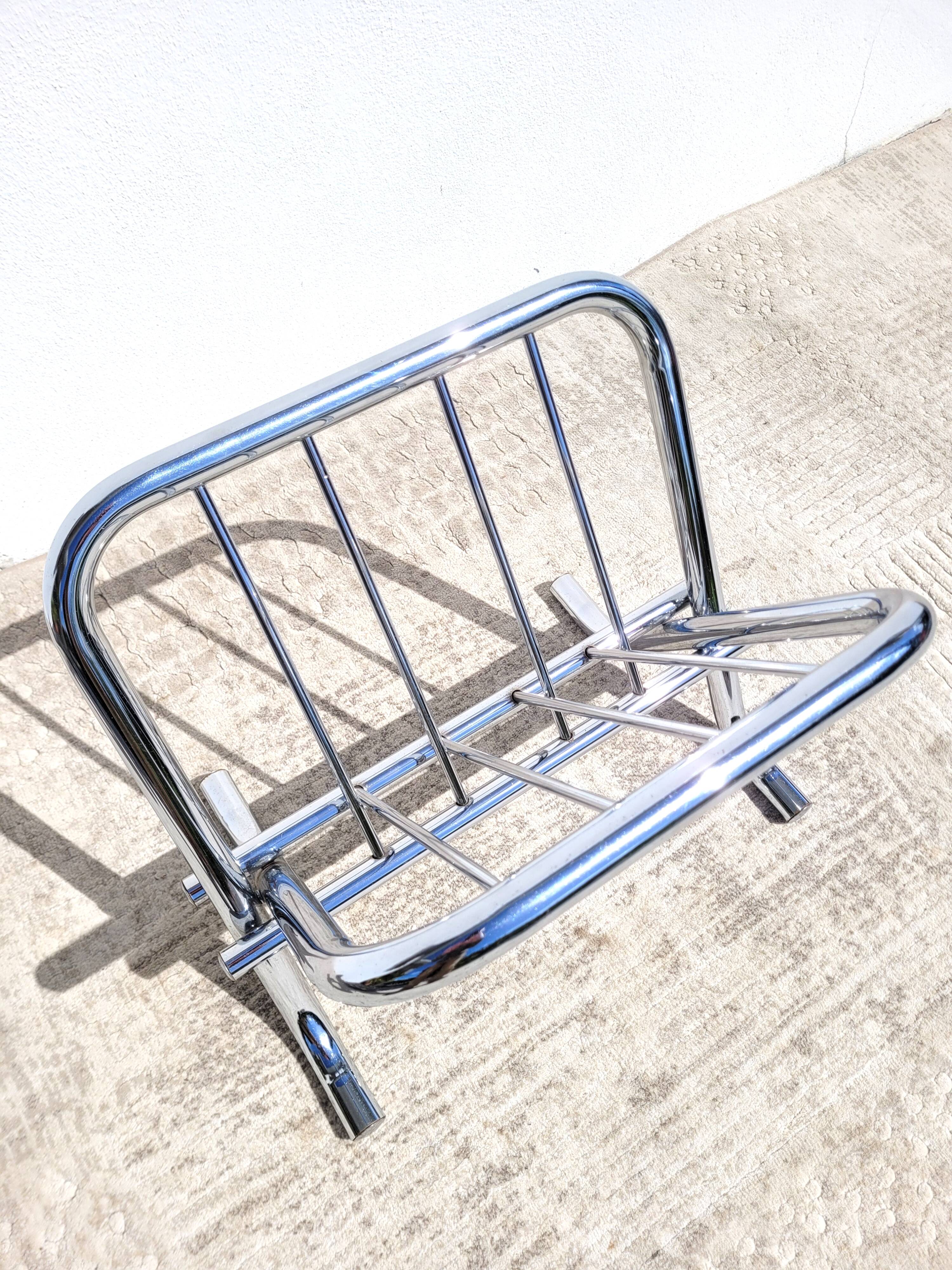 Porte revues vintage par Zack 1980