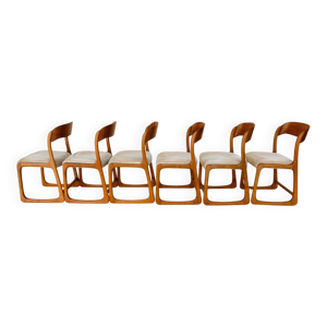 six chaises traîneau