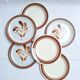 Assiette plates à fleurs marron années 1970