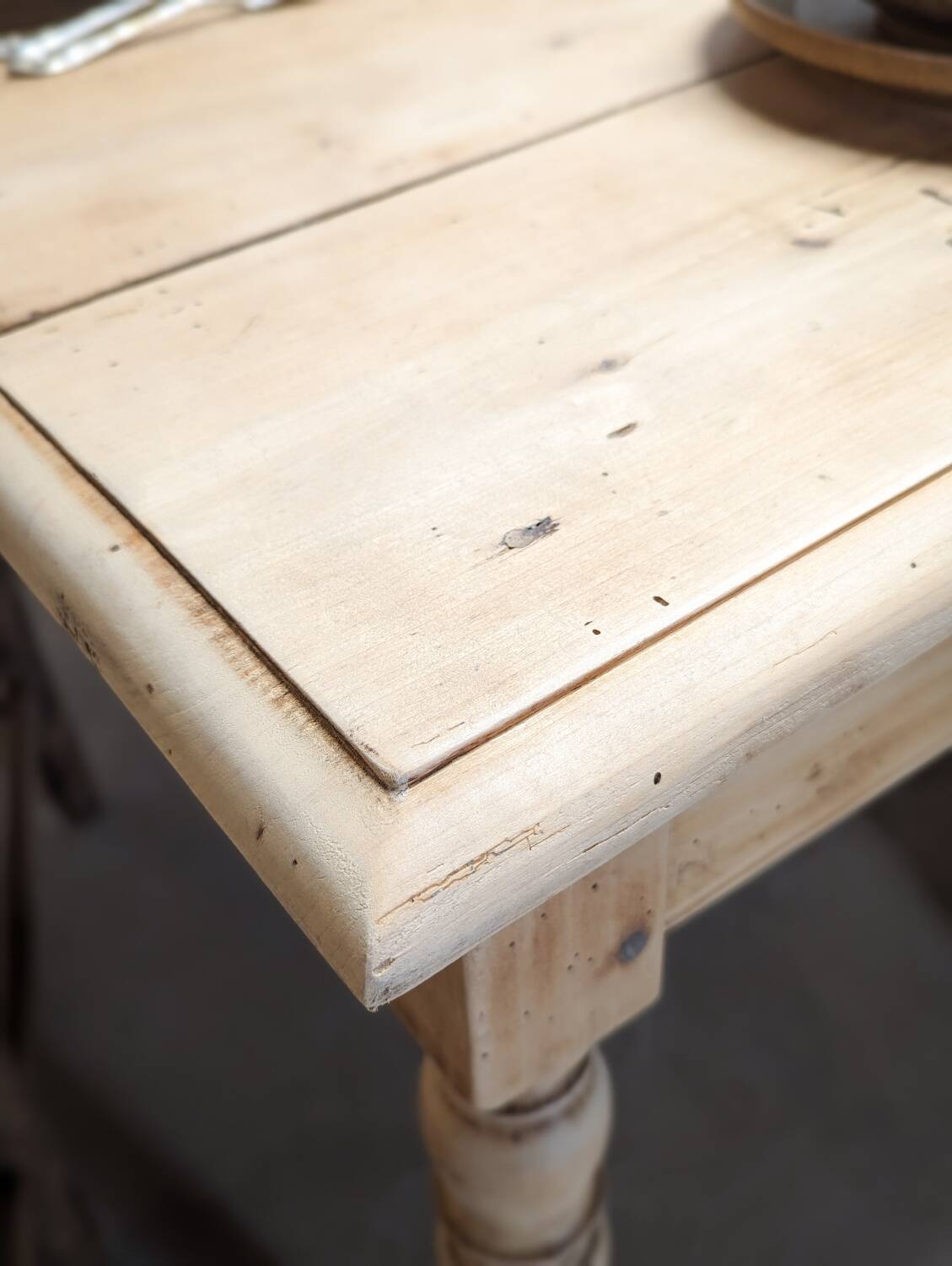 Table à manger 4/6 personnes