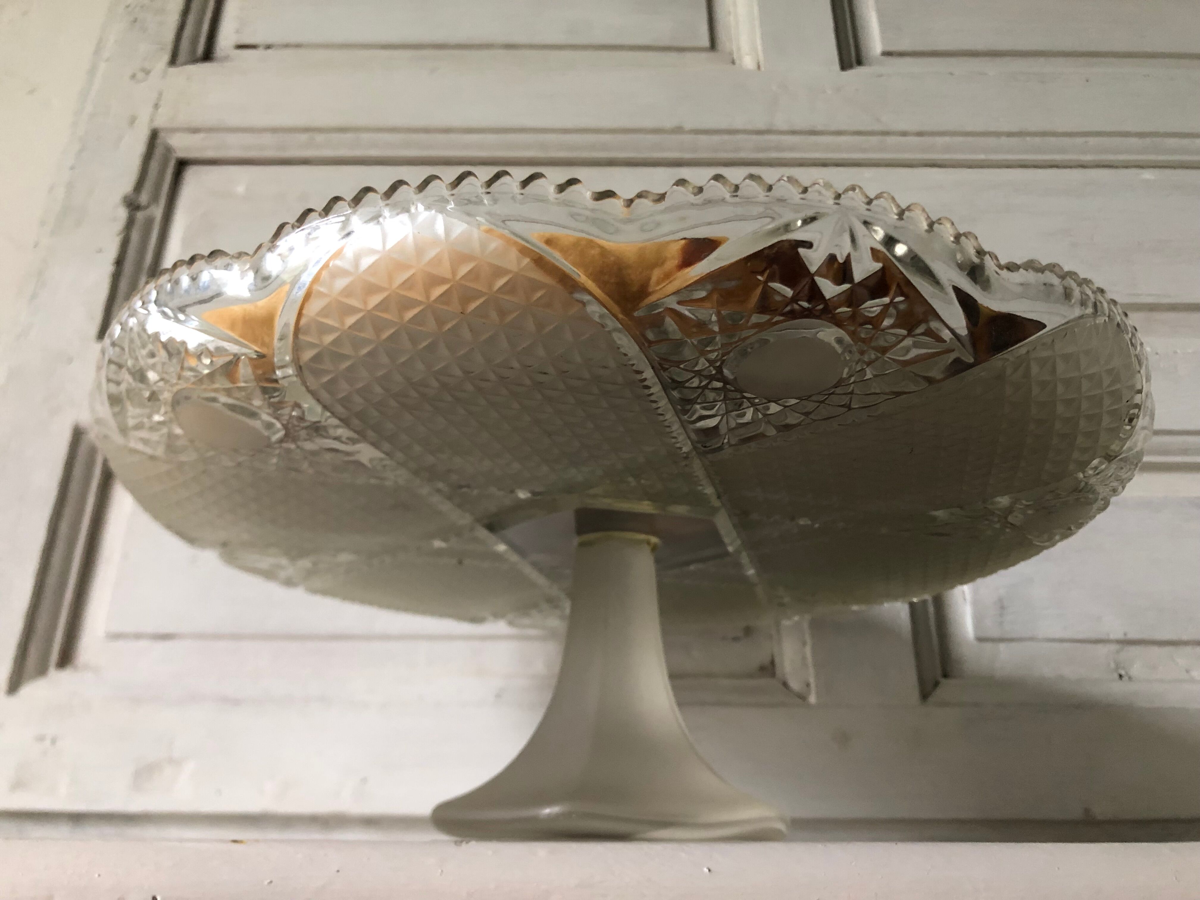 Pie/cake display, piedouche