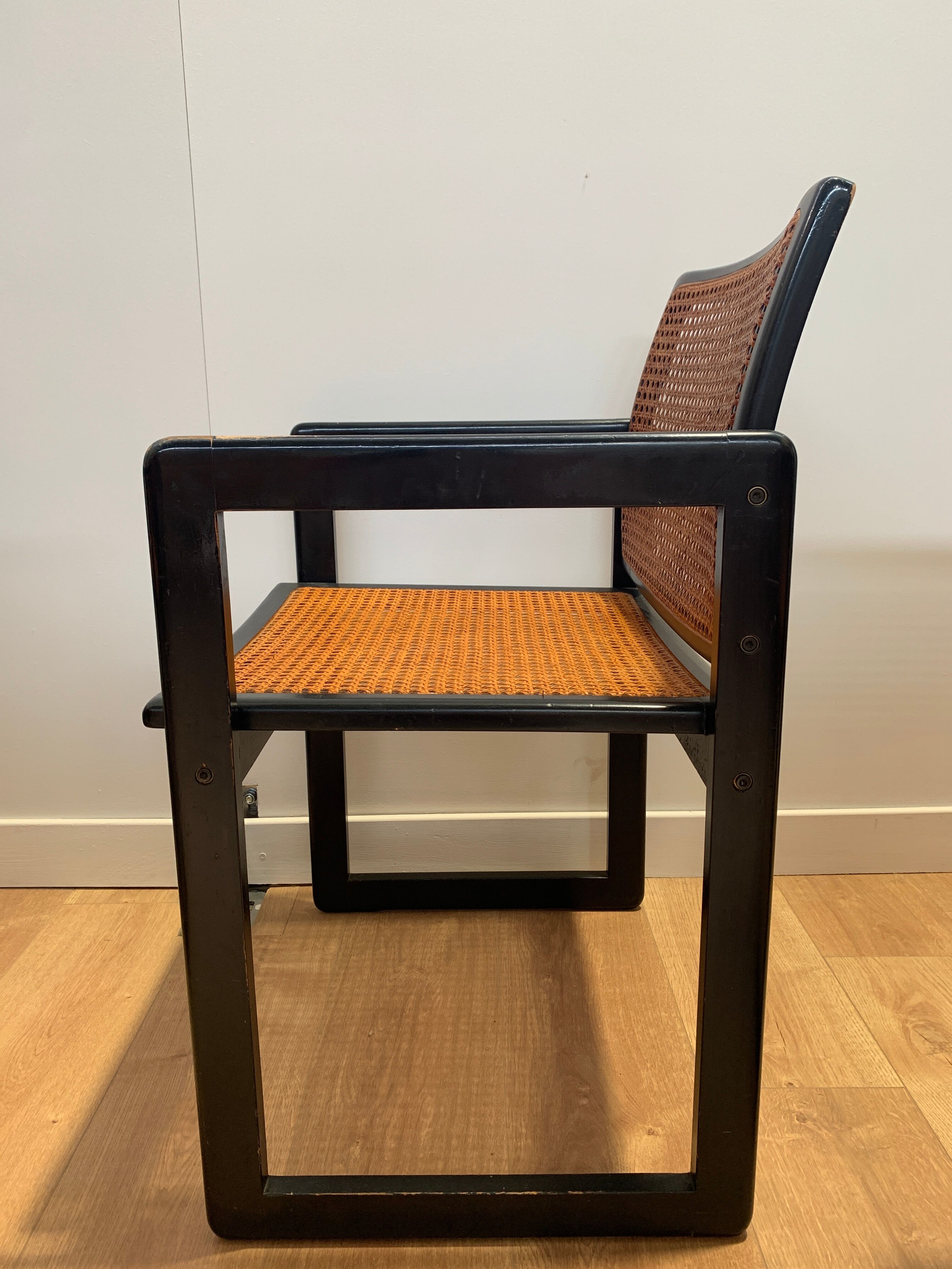 Chaises en bois et cannage vintage