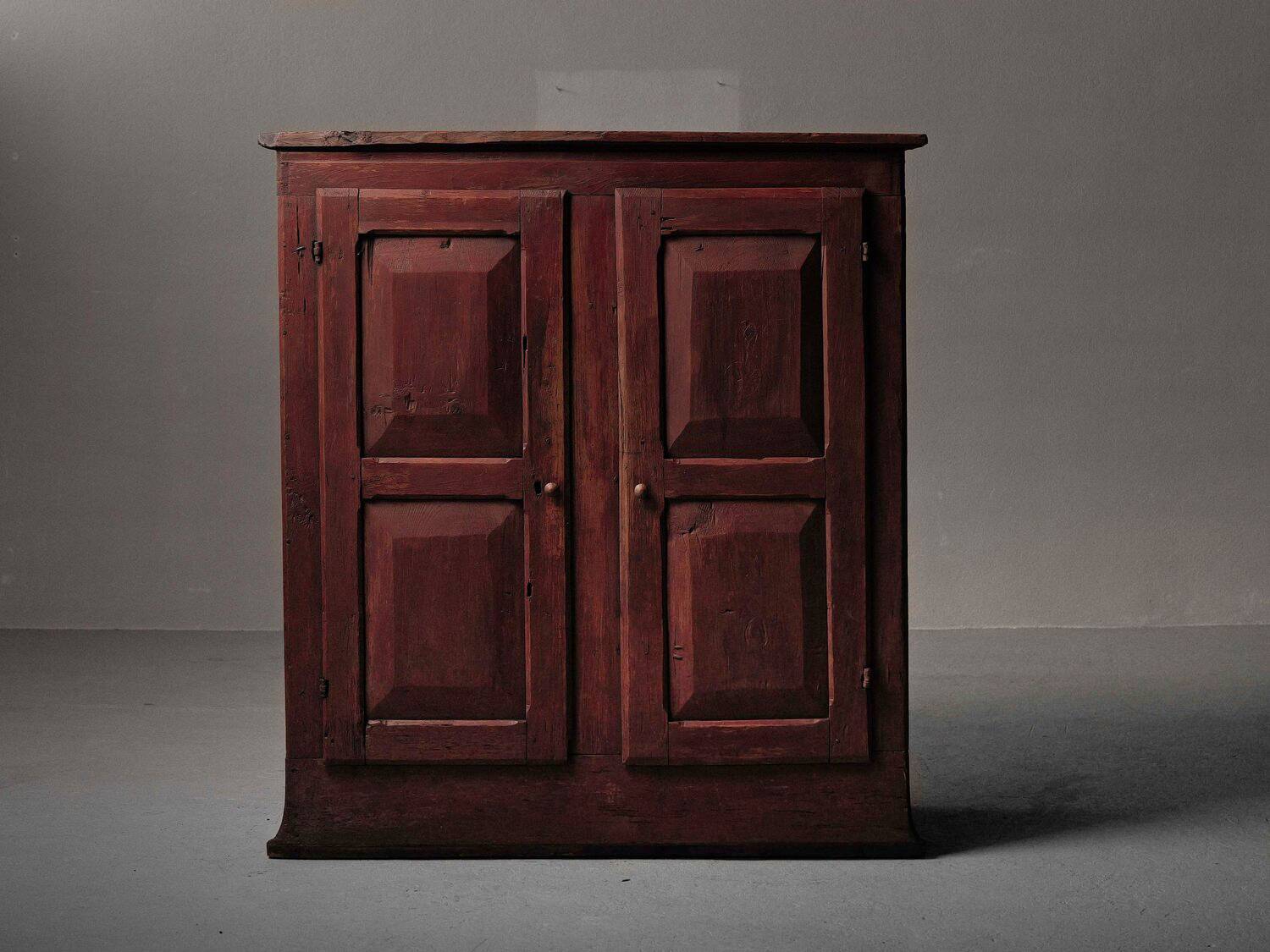 Mountain pine wardrobe – Folk art, Switzerland, 18th century