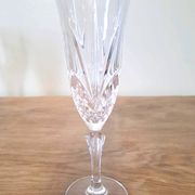 8 flûtes à champagne en cristal