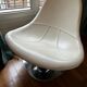 Fauteuil pivotant "egg tirup" de carl öjerstam ", cuir blanc
