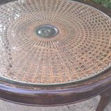 Low pedestal table