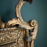 Miroir doré en bois