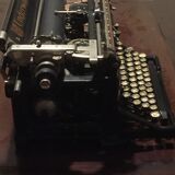 Old mark underwood typewriter